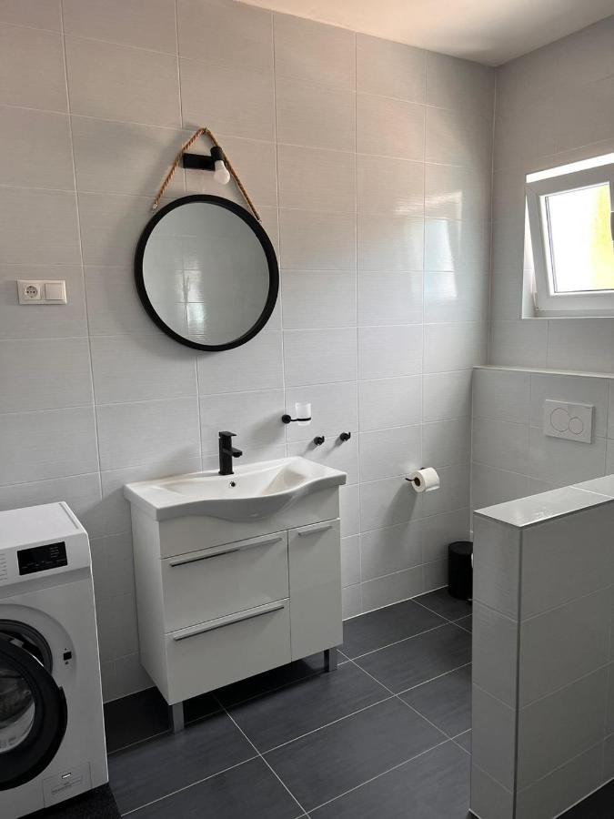 Apartment Lena Baska Voda Ngoại thất bức ảnh